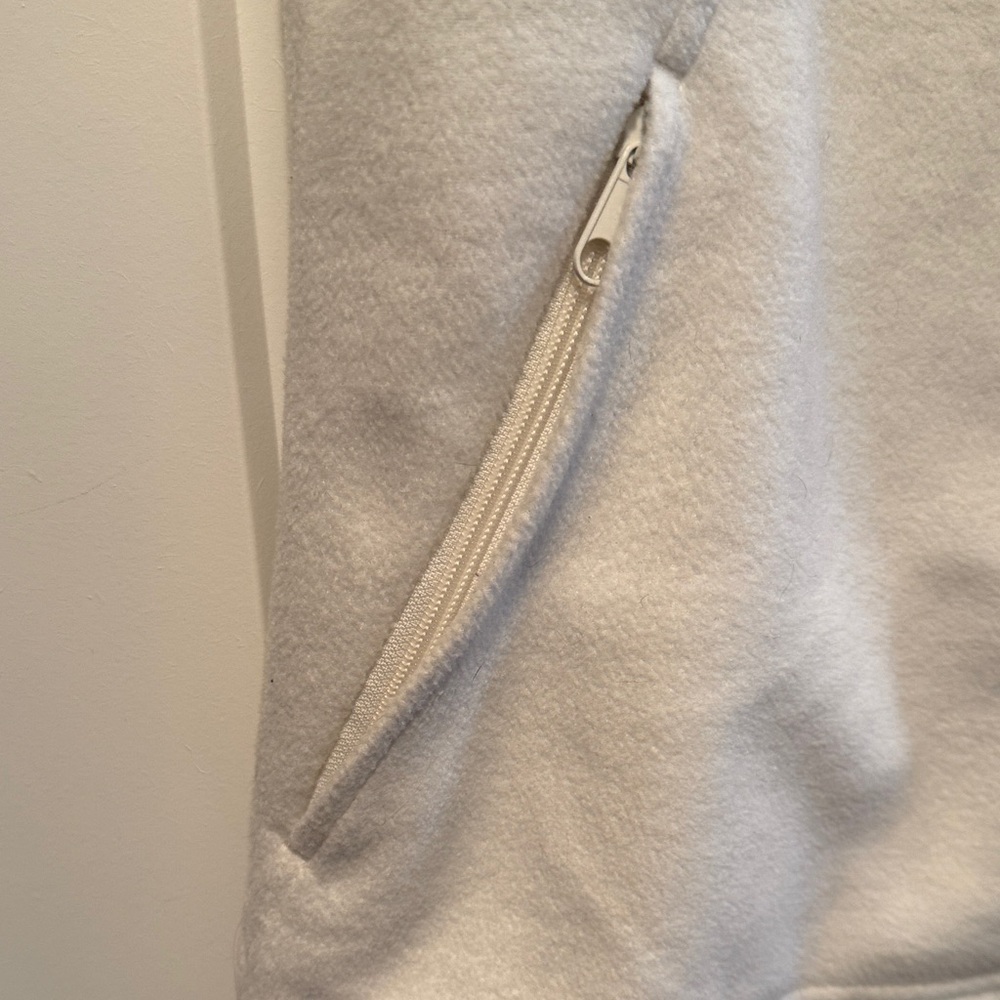 Columbia Women's Soft Ivory Fleece Vest size M - Picture 4 of 6